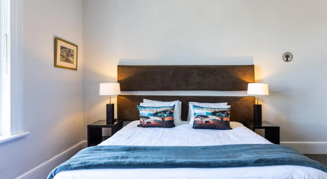 Двухместный номер Standard 4 on Varneys Guest House