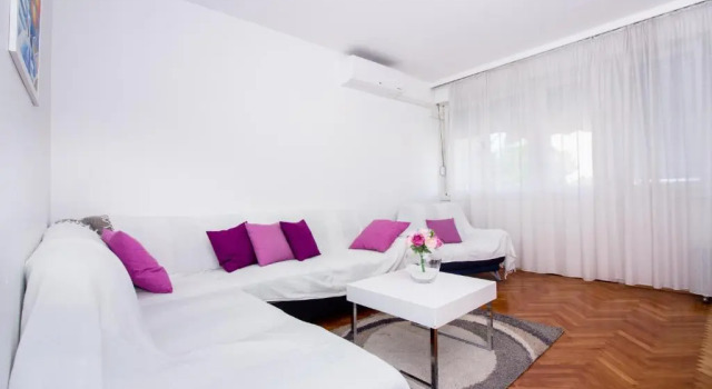 Apartment Luce, Prenota Appartamento Hotel a Croatian Islands con piscina, Piscina
