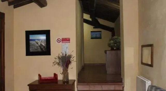 Casale Ostello Gazzetta, Book Hostel / Vandrerhjem Hostels i Lake Bolsena, Hostel / Vandrerhjem
