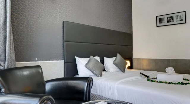 Liber Seashore Suites