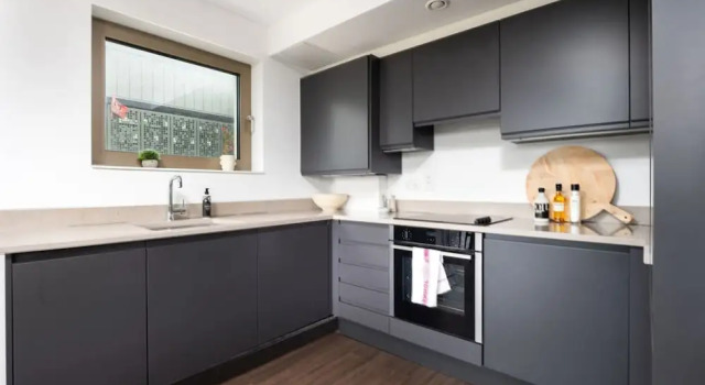 Modern 1-bedroom Flat Cre8, Varaa Huoneisto Asunnot kohteessa Merseyside, Huoneisto