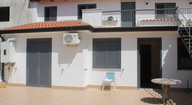 La Rosa nel Cortile B&B, Reserva ahora Bed & breakfast Amorosi Sannio