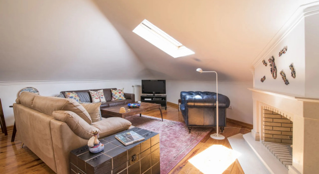 Grand Parliament Duplex by Homing