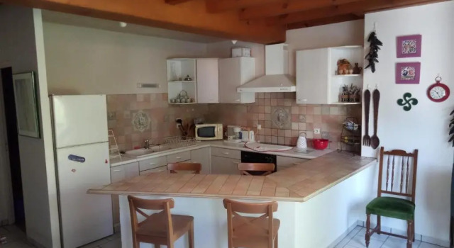 Joli appartement duplex avec vue sur montagne, Prenota Appartamento Hotel a Aquitania con parcheggio, Parcheggio