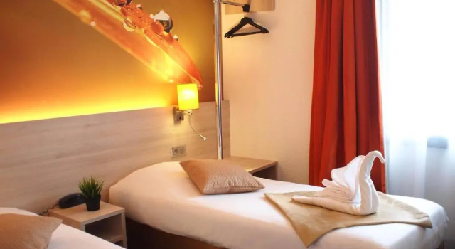 Номер Standard Brit Hotel Essentiel de Granville