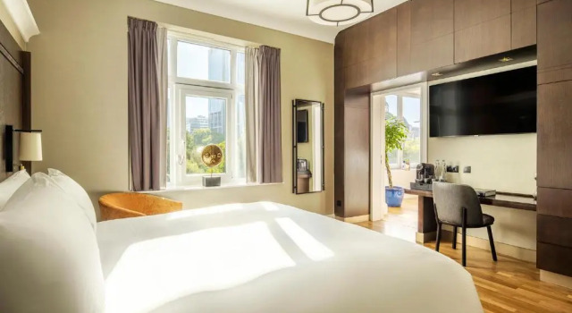 Двухместный люкс c 1 комнатой с красивым видом из окна DoubleTree By Hilton Brussels City