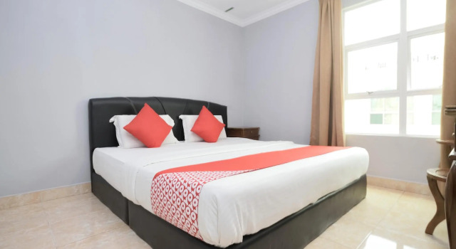 OYO 892 Hotel Grand Nadia