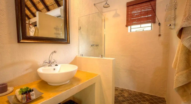 Номер Deluxe Mvuradona Safari Lodge