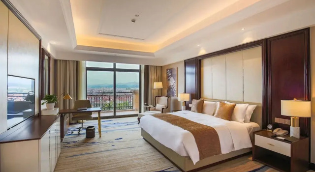Двухместный номер Deluxe с видом на город Wyndham Grand Plaza Royale Kaicheng Anji