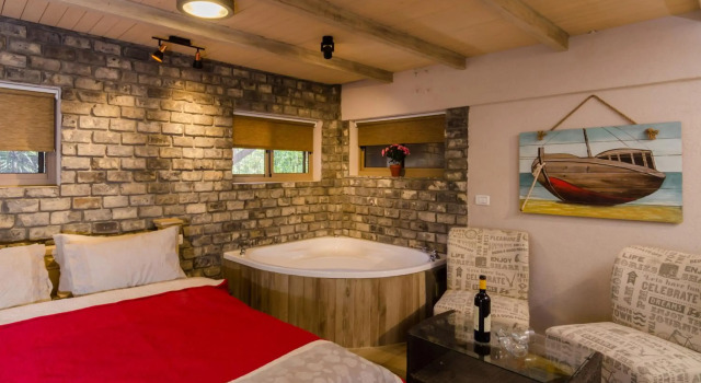 Dream Cabin, Забронировать Отель Отели Тверия 3 звезды, 3*