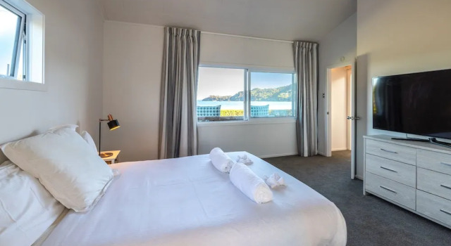 Driftwood Beach House with Spa Pool, Buchen Sie Resort Resorthotels in Nordinsel, Resort