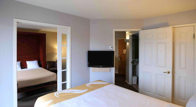 Четырёхместный люкс Quality Suites