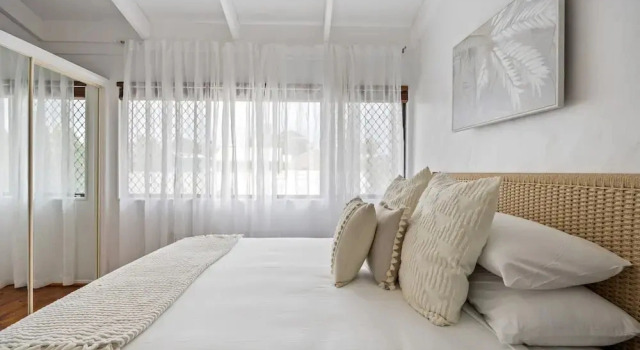 Chic 2-bed Cabin-style Home by Mooloolaba Beach, Varaa Huoneisto Mooloolaba Sunshine Coast