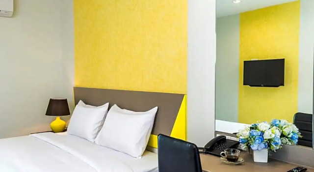Номер Standard Zircon Hotel