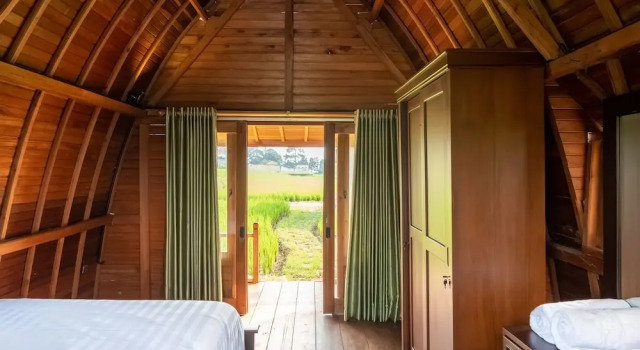 TwoSpaces Living at deRos Resort & Cafe, Bogor, Book Ferieresort 3-stjernede hoteller i Ciawi, 3*