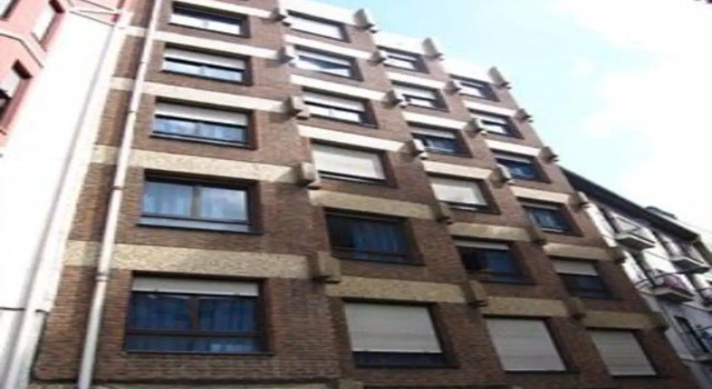 Hotel Bilbi, Забронировать Отель Бильбао Vizcaya, рядом с Церковь Святого Сердца