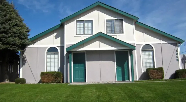 Juniper at Heritage Suites Moses Lake, Забронировать Отель Мозес-Лейк штат Вашингтон