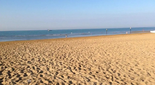 Cosy Flat 80mt From the sea, Prenota Appartamento Hotel a Veneto con parcheggio, Parcheggio