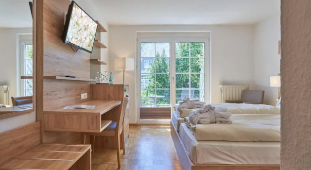 Двухместный номер Standard Hotel Weisser Hof