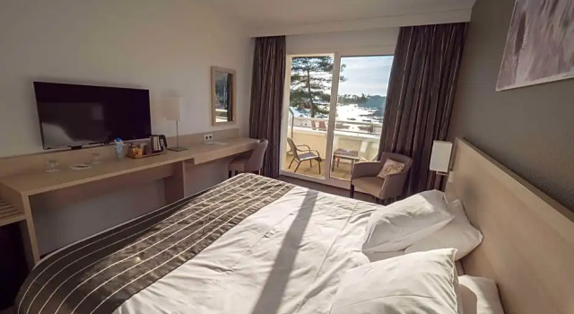 Двухместный номер Standard с балконом и с видом на море Best Western Plus Le Roof Vannes Bord de Mer