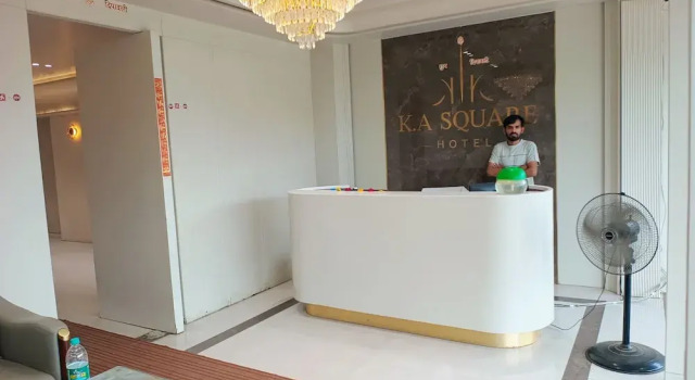 Hotel K A Square
