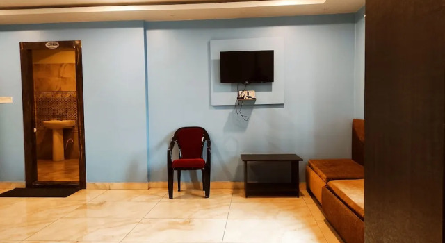Hotel Bhagwani Palace by OYO Rooms