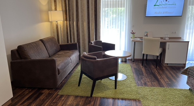 Четырёхместный номер Standard c 1 комнатой с балконом Hotel-Restaurant Liebnitzmühle