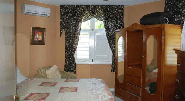 Ocho Rios Sandcastles Ocean View Fantastic Location Sleeps 4