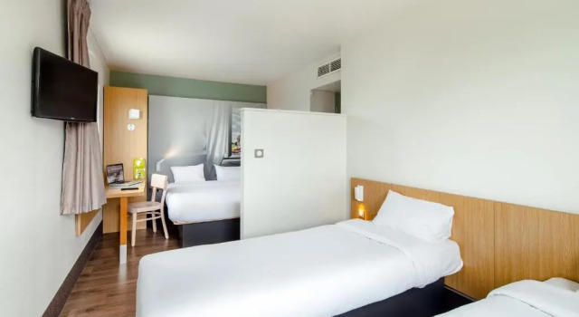 Четырёхместный номер B&B HOTEL Creil Chantilly
