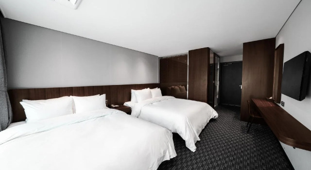 Greenlagoon hotel in Seorak