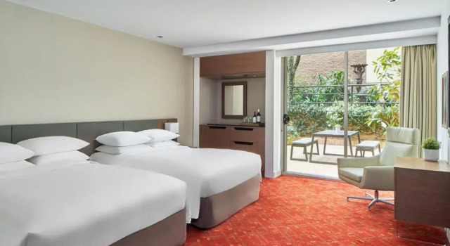 Standard quadruple chambre Vue sur cour Melbourne Marriott Hotel
