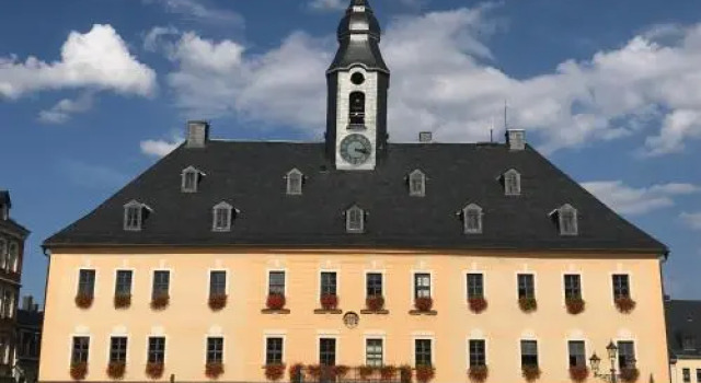 K5-Suites in der Altstadt Annaberg-Buchholz, Забронировать Отель Аннаберг-Буххольц Ore Mountains, рядом с Музей Адама Ризе