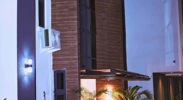 Saint Tropez Hotel and Suites