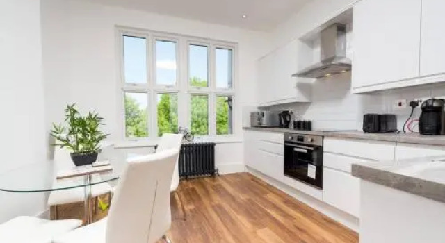 Stunningly Luxurious London Apartment (MHB350), Varaa Huoneisto Asunnot kohteessa Merseyside, Huoneisto