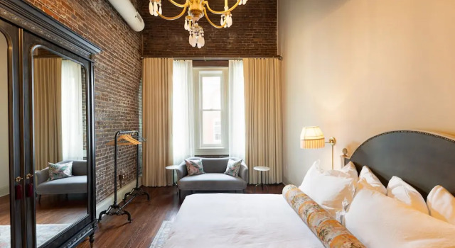 Hotel Cleo, Knoxville Downtown, a Tribute Portfolio Hotel