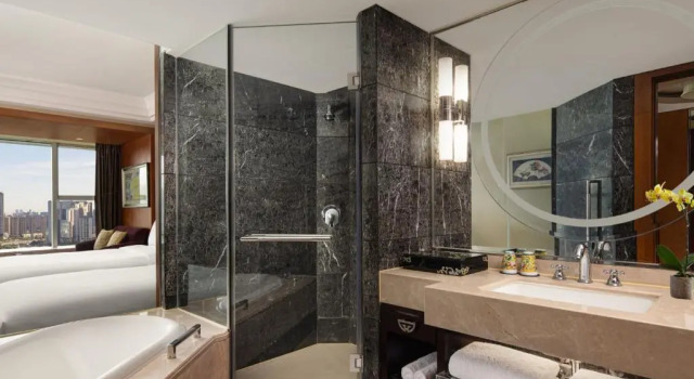 Номер Premium InterContinental Chengdu Century City by IHG