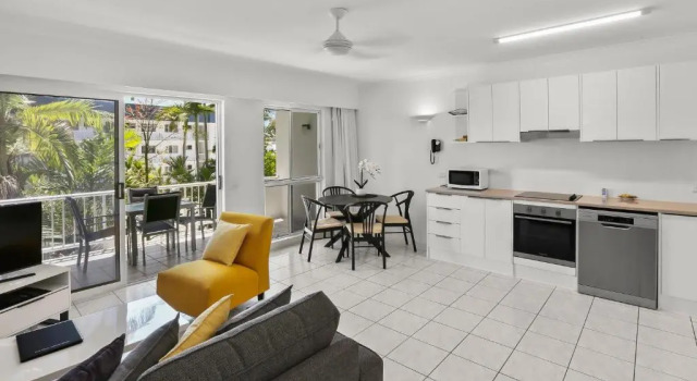 Апартаменты c 1 комнатой с видом на сад Agincourt Beachfront Apartments