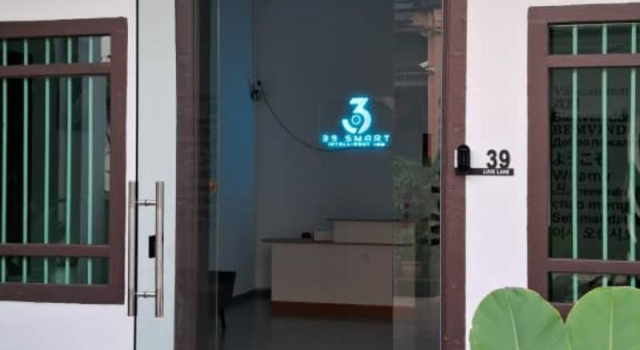 39 Love Lane - Smart Intelligent Inn