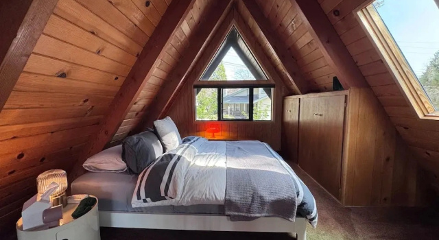 Mid-century Modern A-frame Time Capsule, Забронировать Апартаменты/квартира Апартаменты Раннинг Спрингса, Апартаменты/квартира