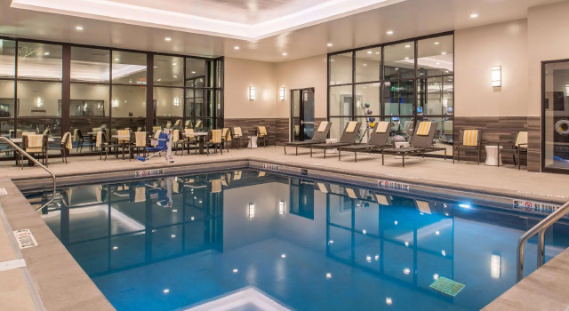 Номер Standard Doubletree By Hilton Lafayette East
