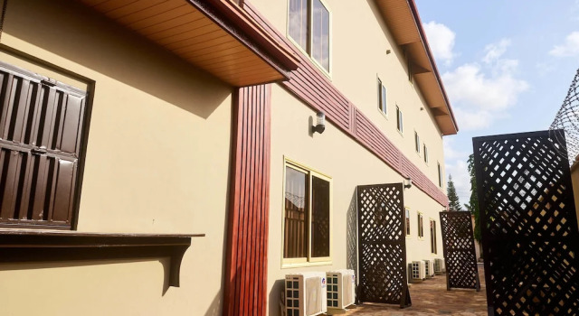 Janjay Hotel
