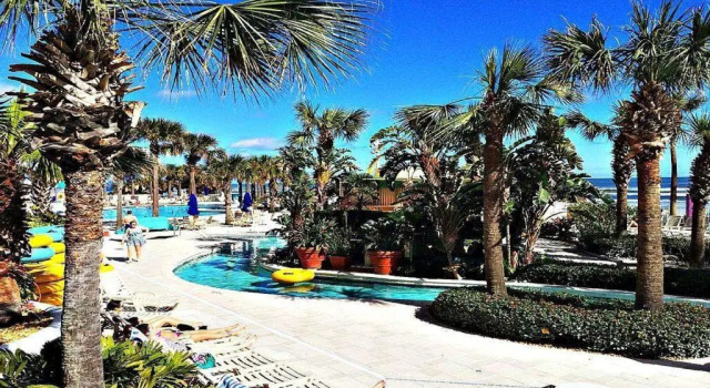 Updated Ocean Walk Resort 3 BR -1004, Забронировать Курортный отель Отели Дейтона-Бич с парковкой, рядом с Базилика Святого Димитрия, Парковка