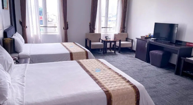 Двухместный номер Deluxe Nam Dat Hotel by DLecia Ha Long