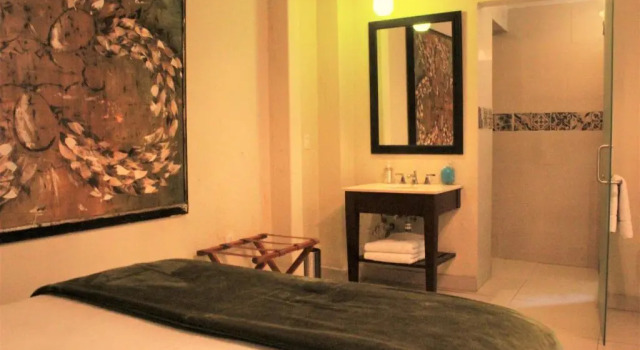 Четырёхместный номер Standard Hotel del Angel