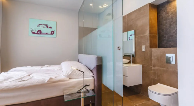 Апартаменты Premium c 1 комнатой с балконом и с видом на реку Apartments Bohemia Rhapsody