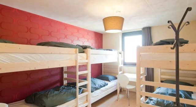 Кровать в общем номере Leuven City Hostel