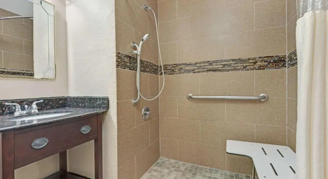 Двухместный номер Luxe Hotel Nashville Airport