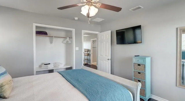 Captains Quarters 4 Bedroom Home by Redawning