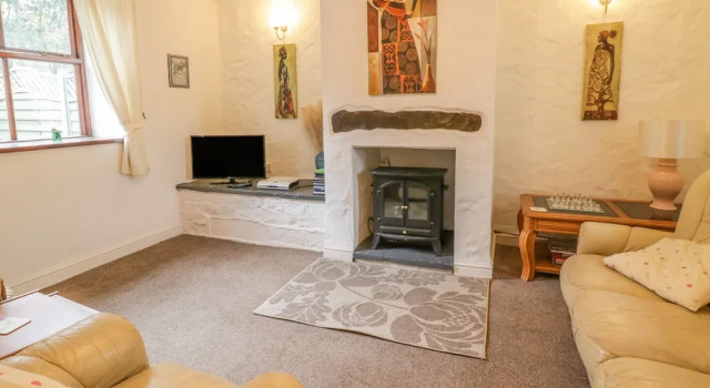 2 Stable Cottage