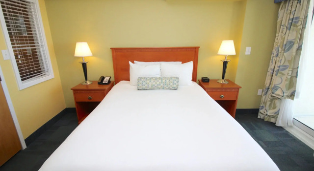 Ocean Sands Resort, Oceanfront, Virginia Beach by Vacatia